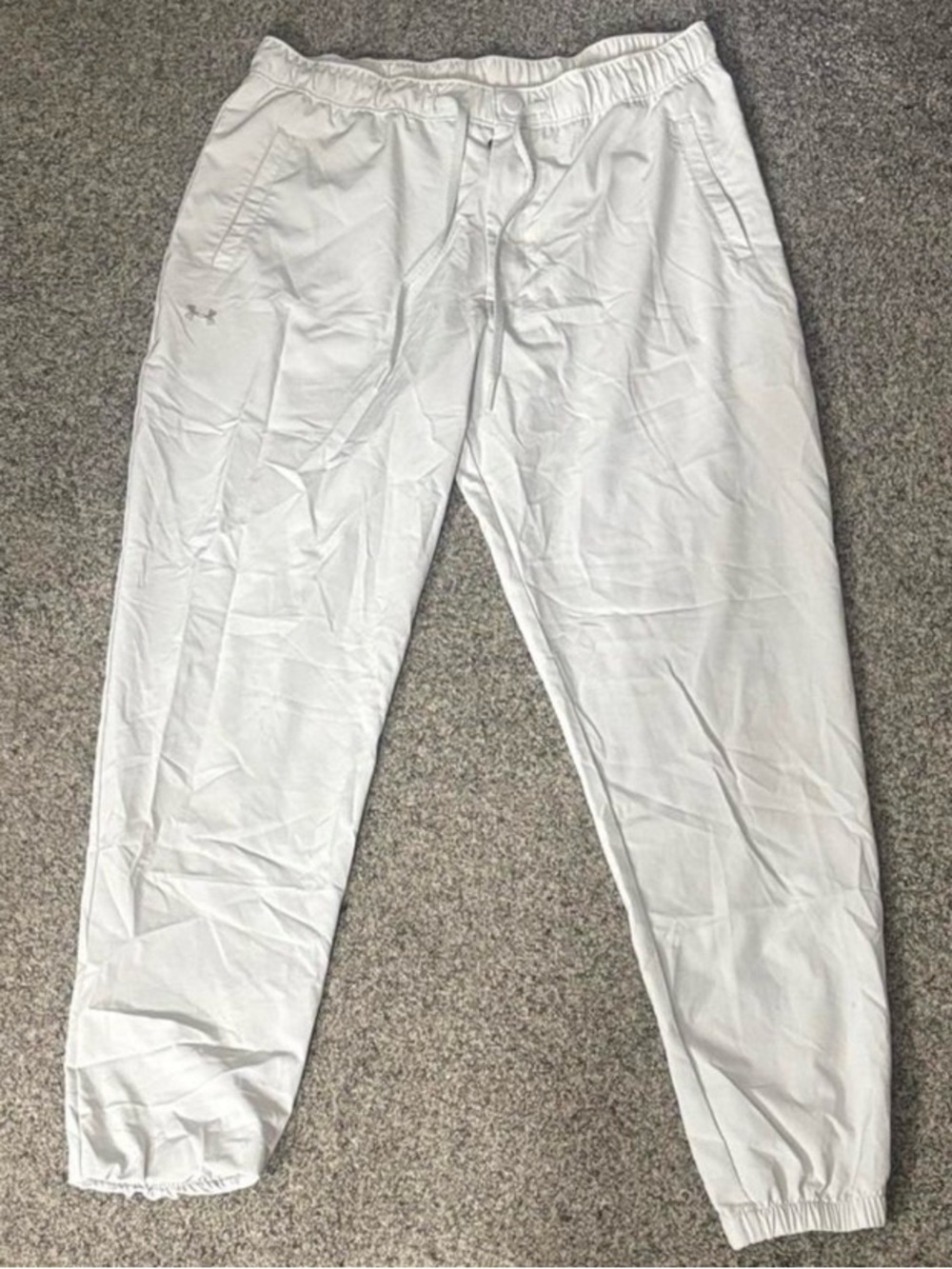 Under Armour Men's White Lightweight Jogger Sweatpants